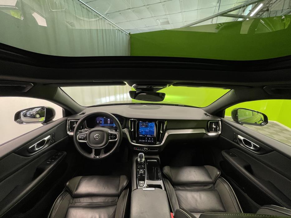 Volvo V60 2023