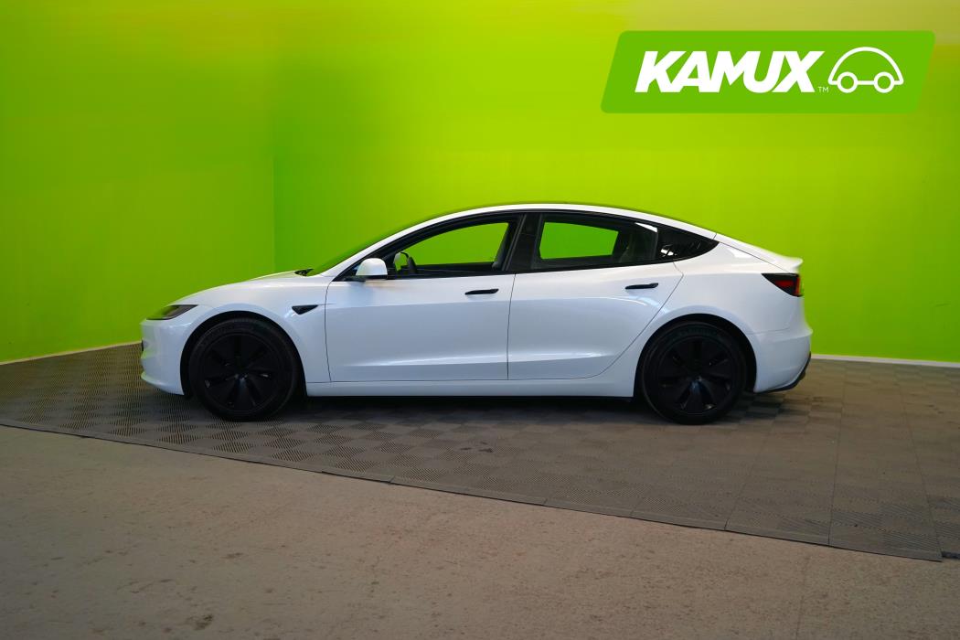 Tesla Model 3 2024