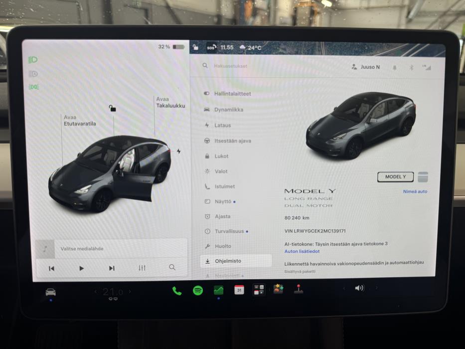 Tesla Model Y 2021