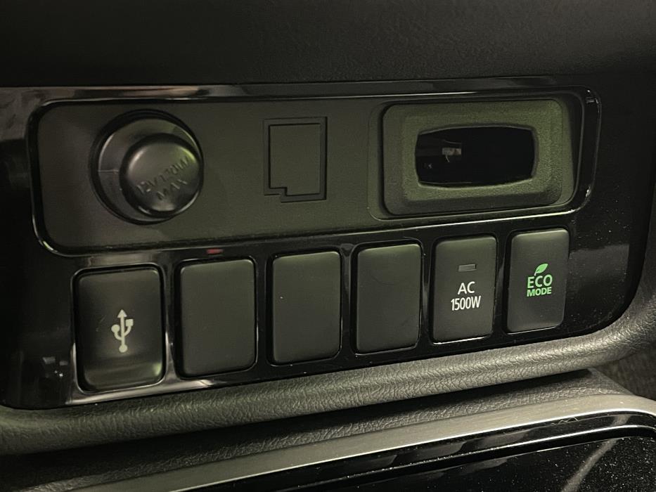 Mitsubishi Outlander PHEV 2020