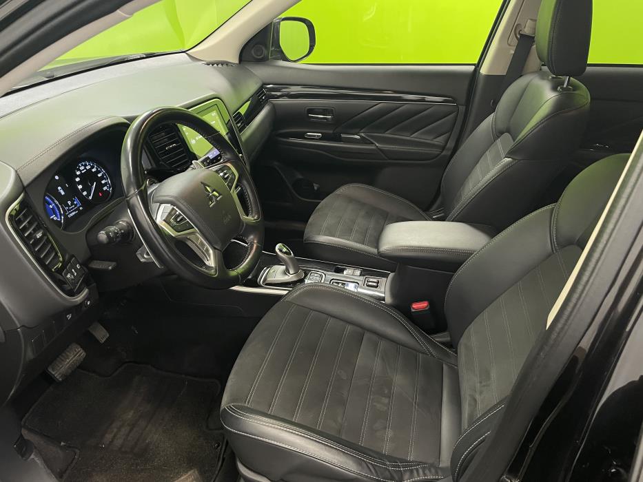 Mitsubishi Outlander PHEV 2020