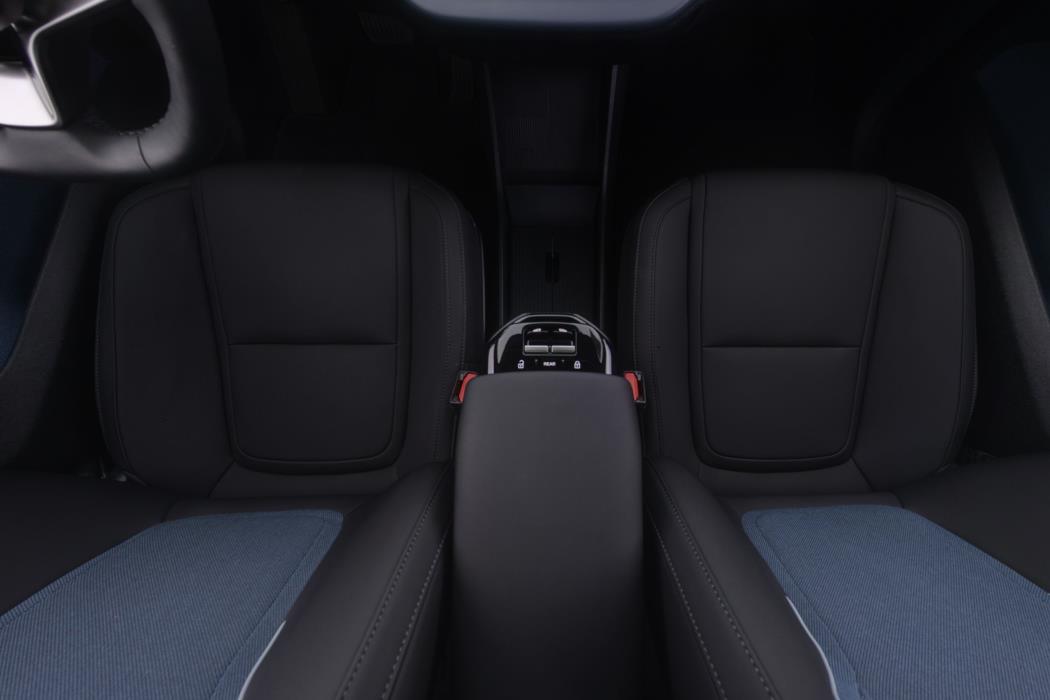 Volvo EX30 2024
