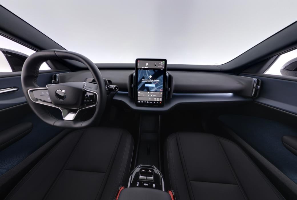 Volvo EX30 2024