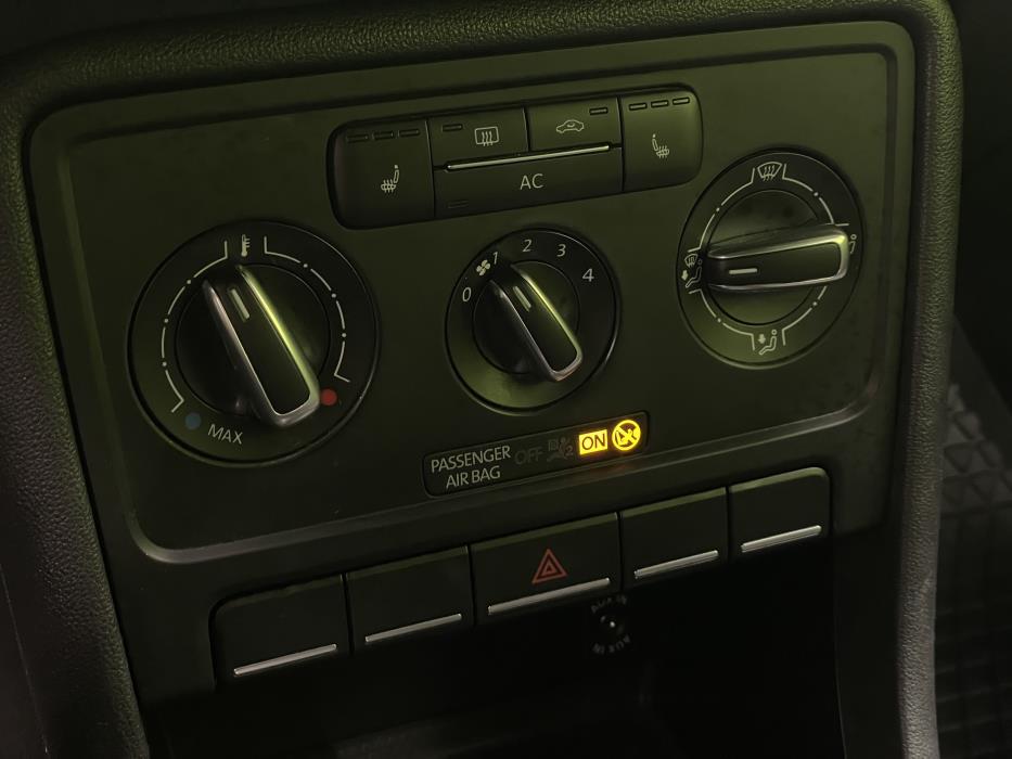 Volkswagen Beetle 2012