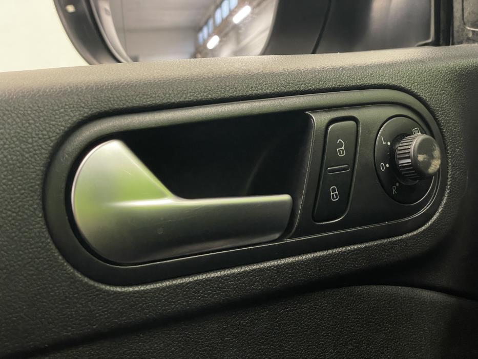 Volkswagen Beetle 2012