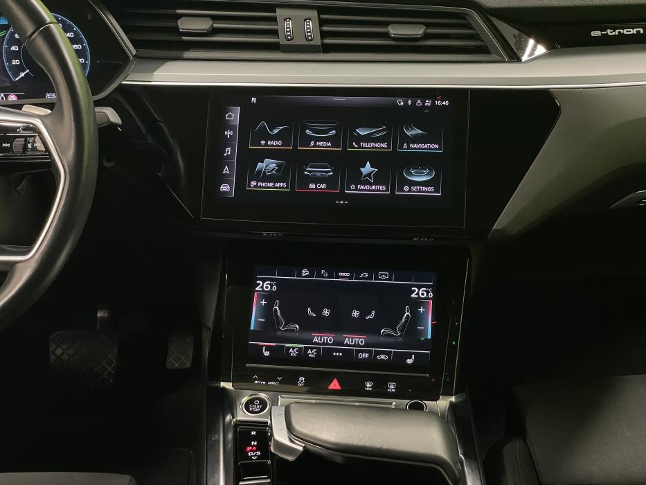 Audi e-tron 2022