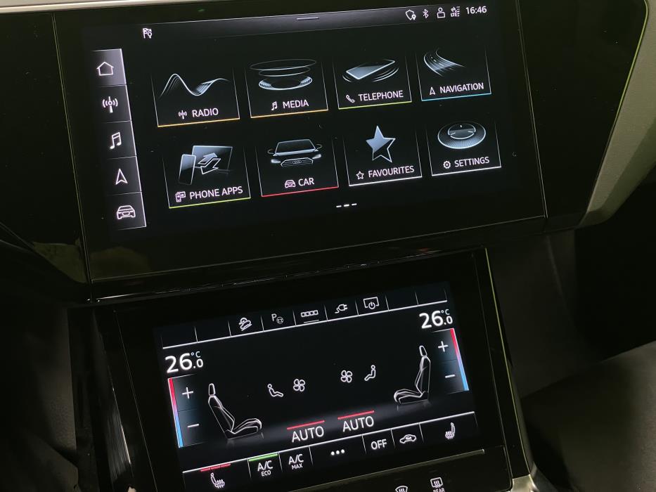Audi e-tron 2022