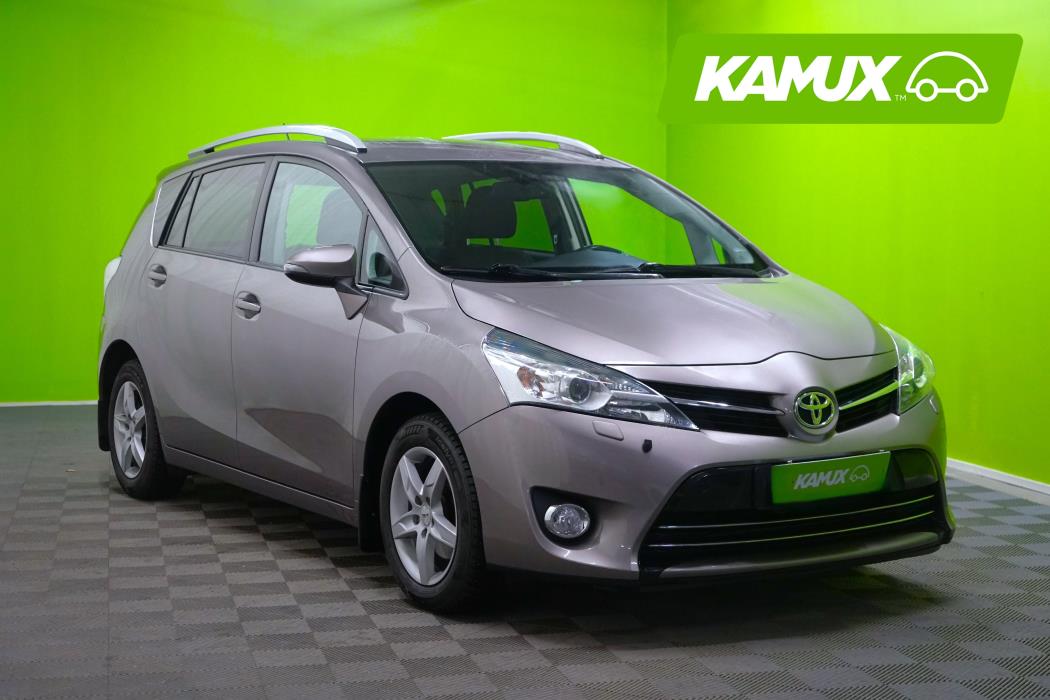 Toyota Verso 2015