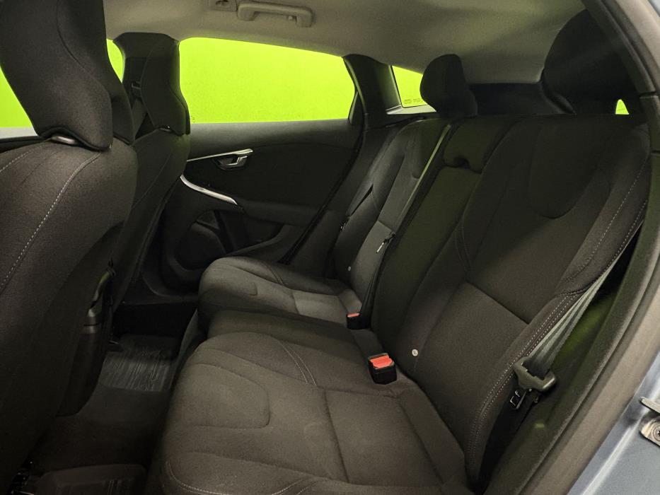 Volvo V40 2018
