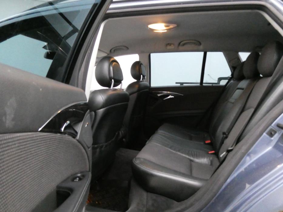 Mercedes-Benz E 2004