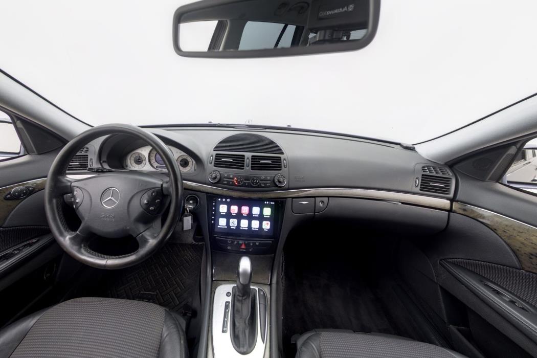 Mercedes-Benz E 2004