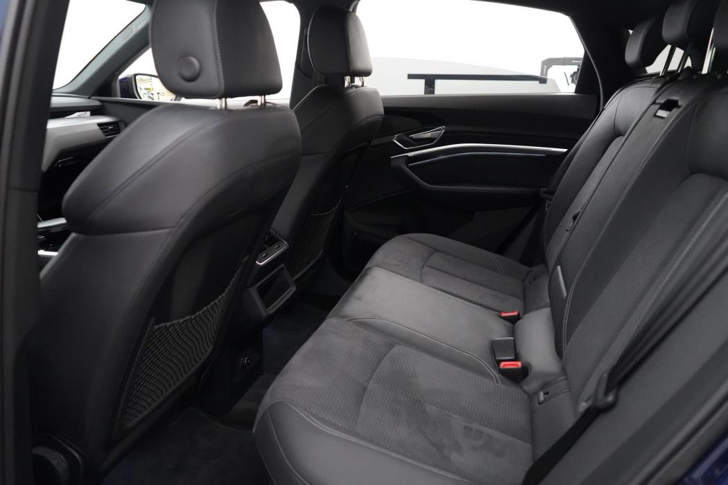 Audi e-tron 2023