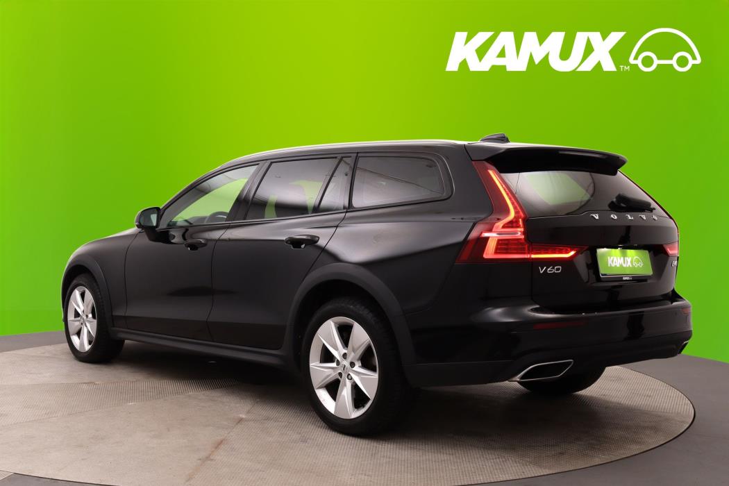 Volvo V60 Cross Country 2022