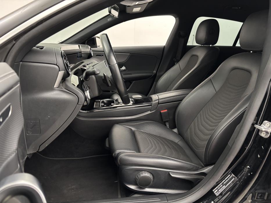 Mercedes-Benz CLA 2023