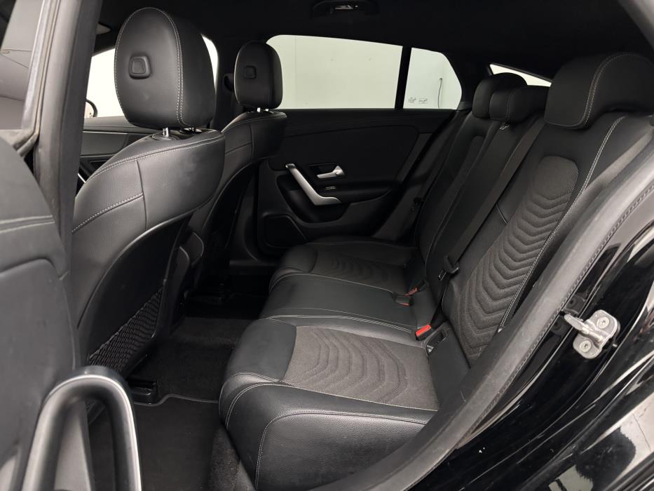 Mercedes-Benz CLA 2023