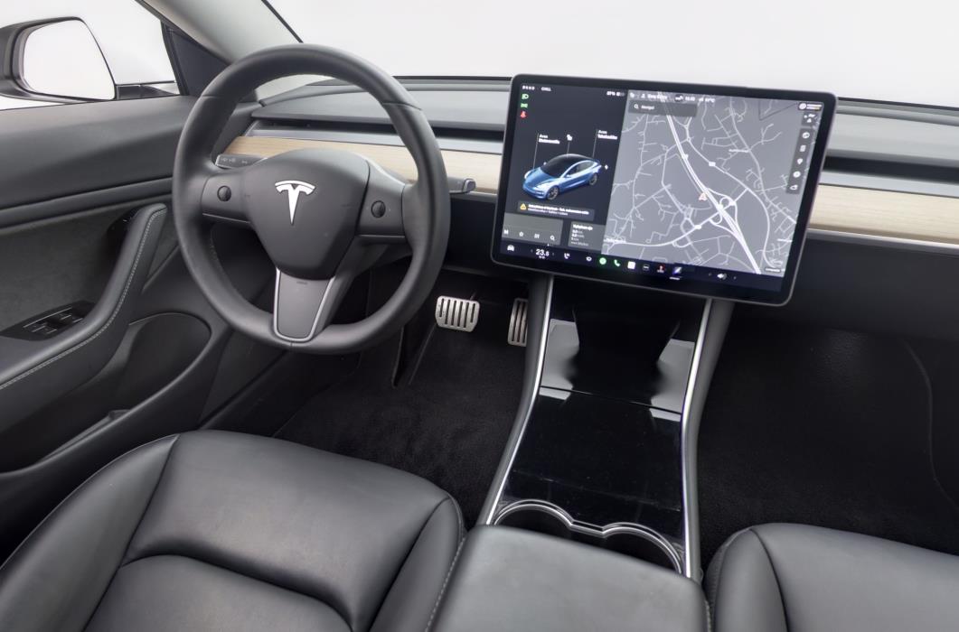 Tesla Model 3 2020