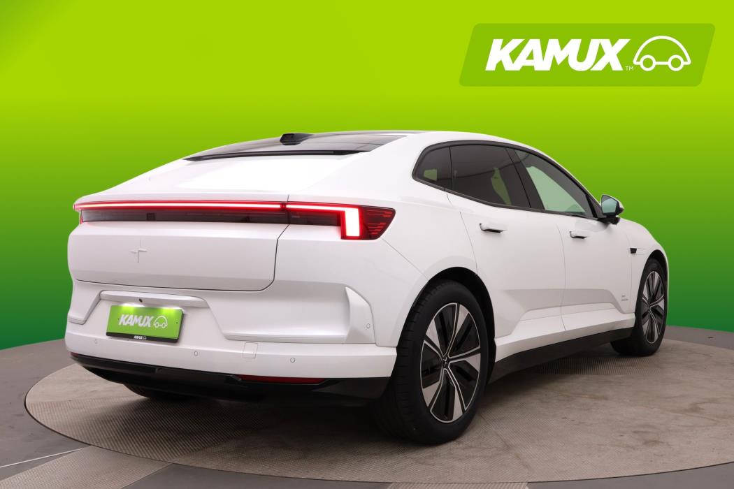 Polestar 4 2025