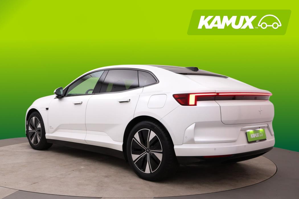 Polestar 4 2025