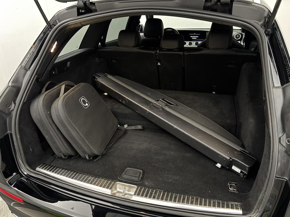Mercedes-Benz E 2023
