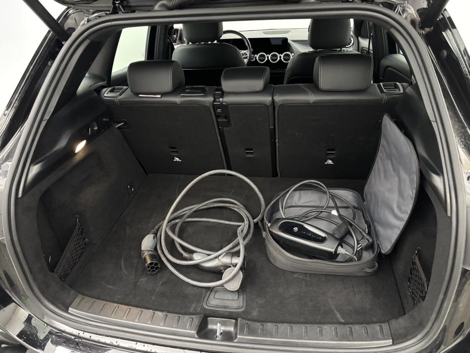 Mercedes-Benz EQA 2024