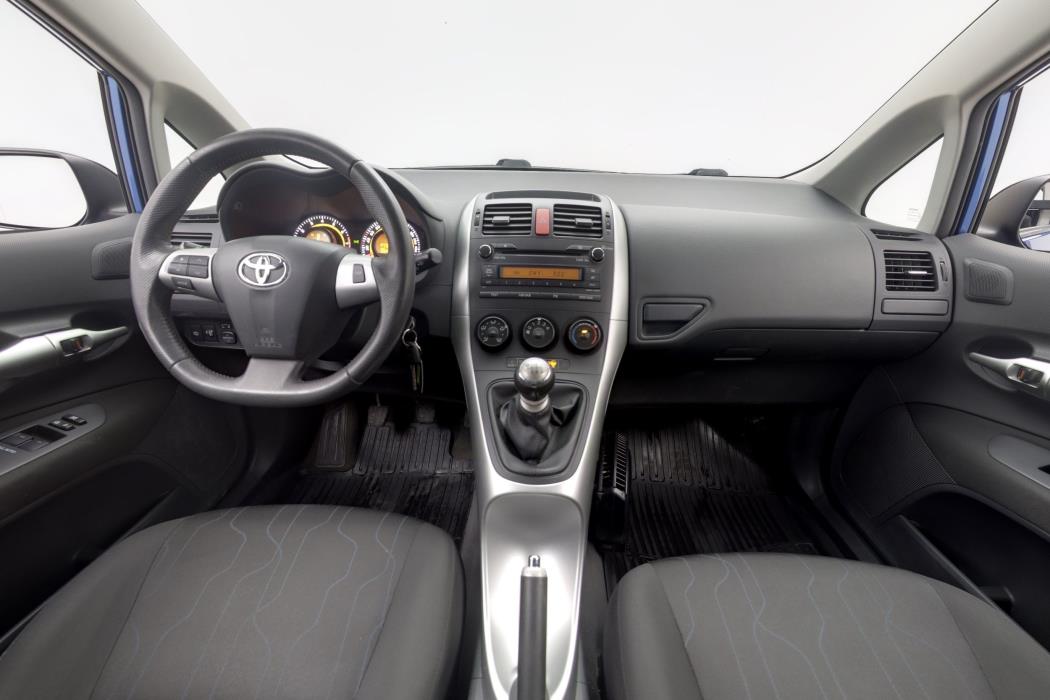 Toyota Auris 2010