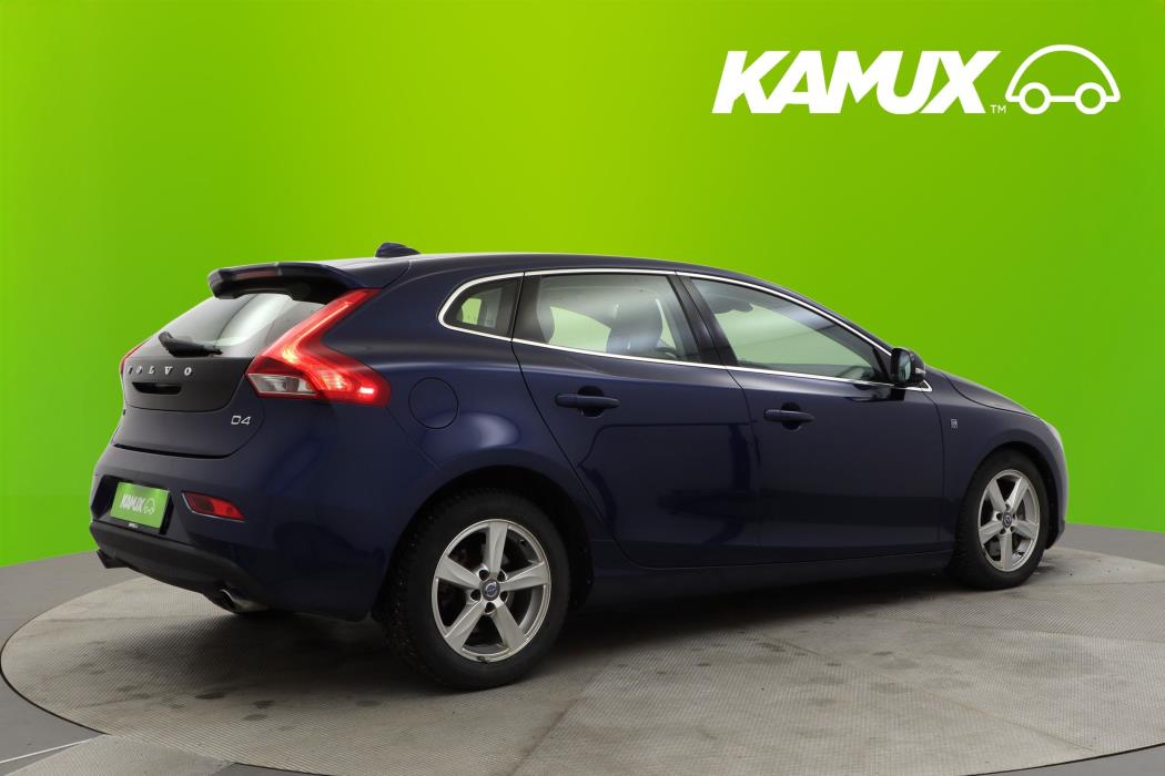 Volvo V40 2015