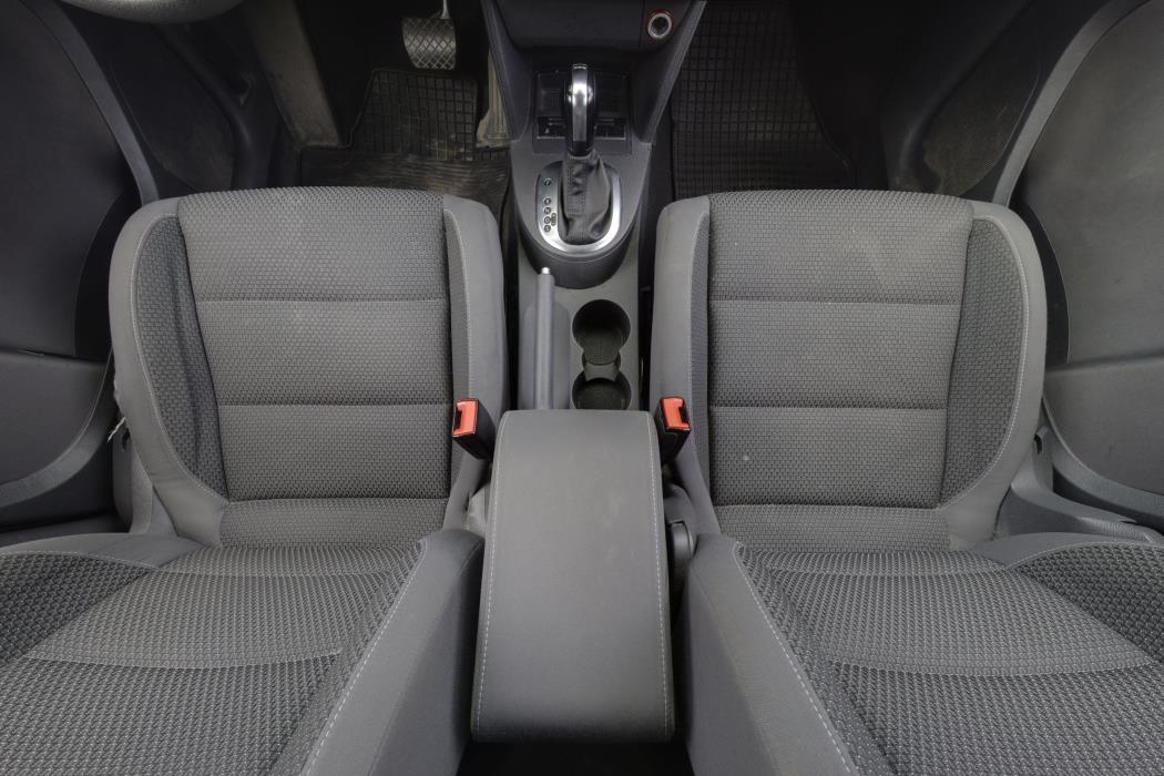 Volkswagen Touran 2011