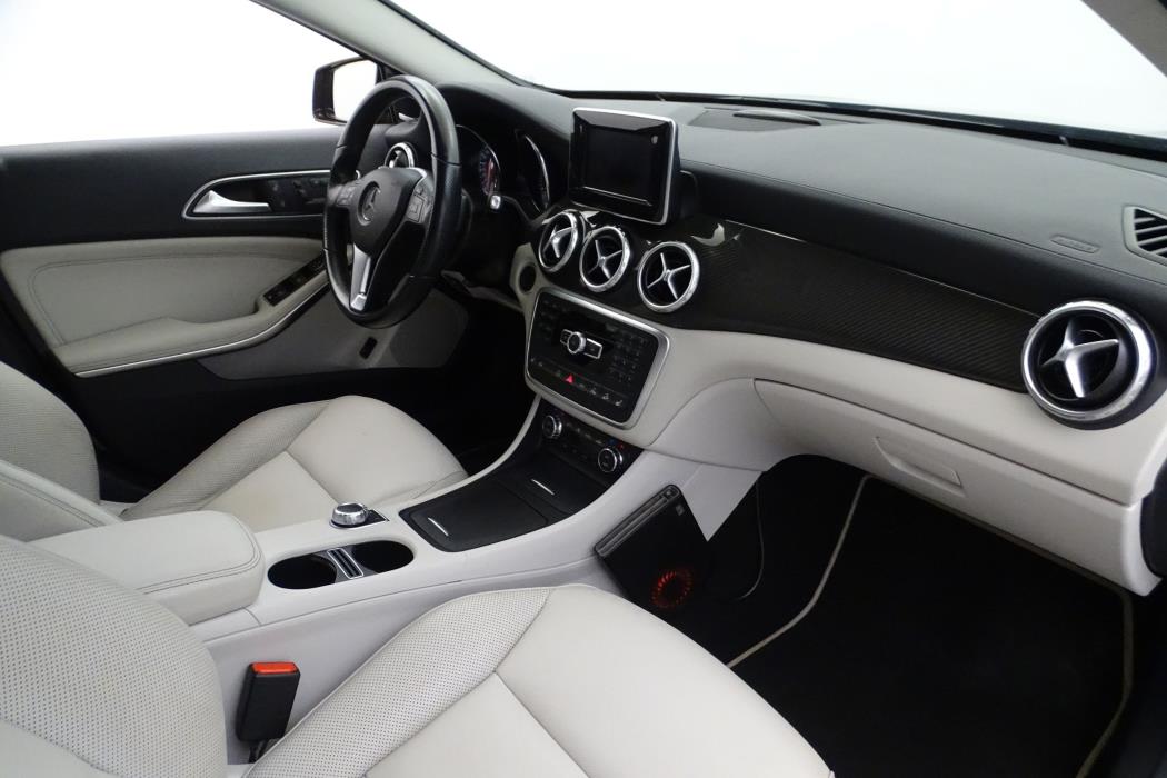 Mercedes-Benz GLA 2014