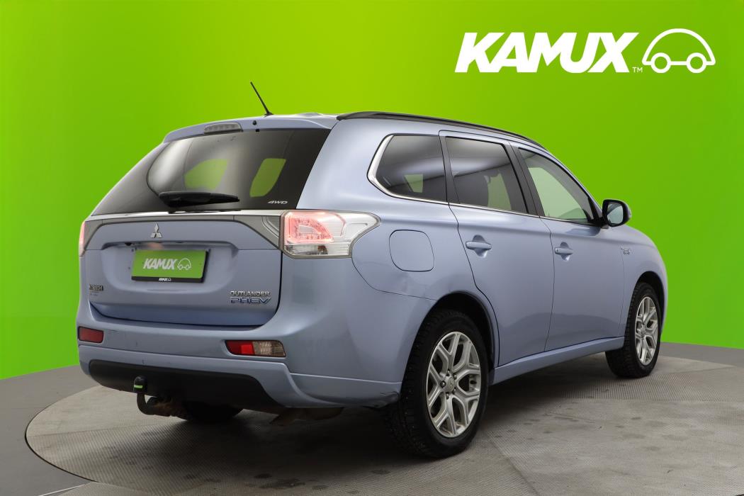 Mitsubishi Outlander PHEV 2014