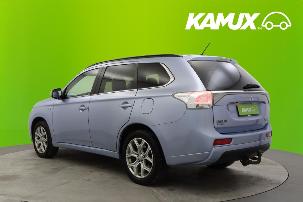 Mitsubishi Outlander PHEV 2014