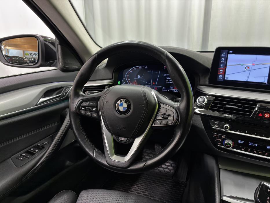 BMW 520 2021