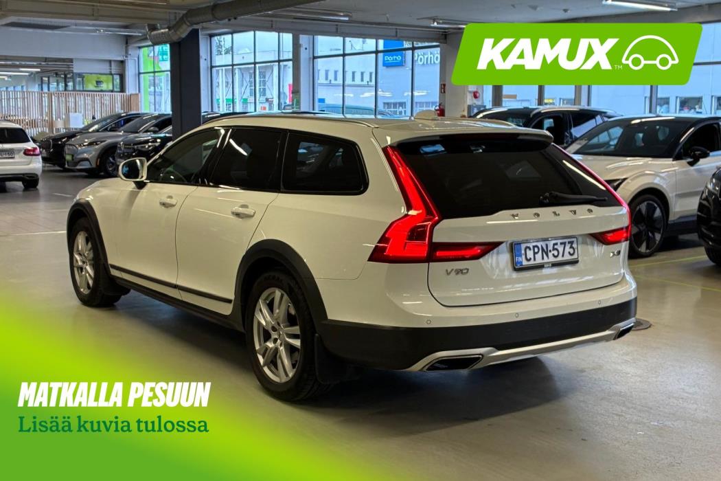 Volvo V90 Cross Country 2017