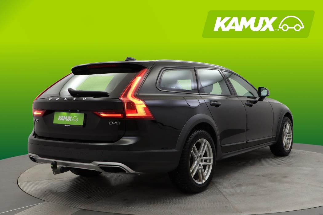 Volvo V90 Cross Country 2020
