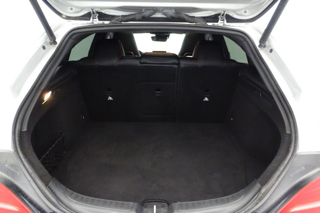 Mercedes-Benz CLA 2016