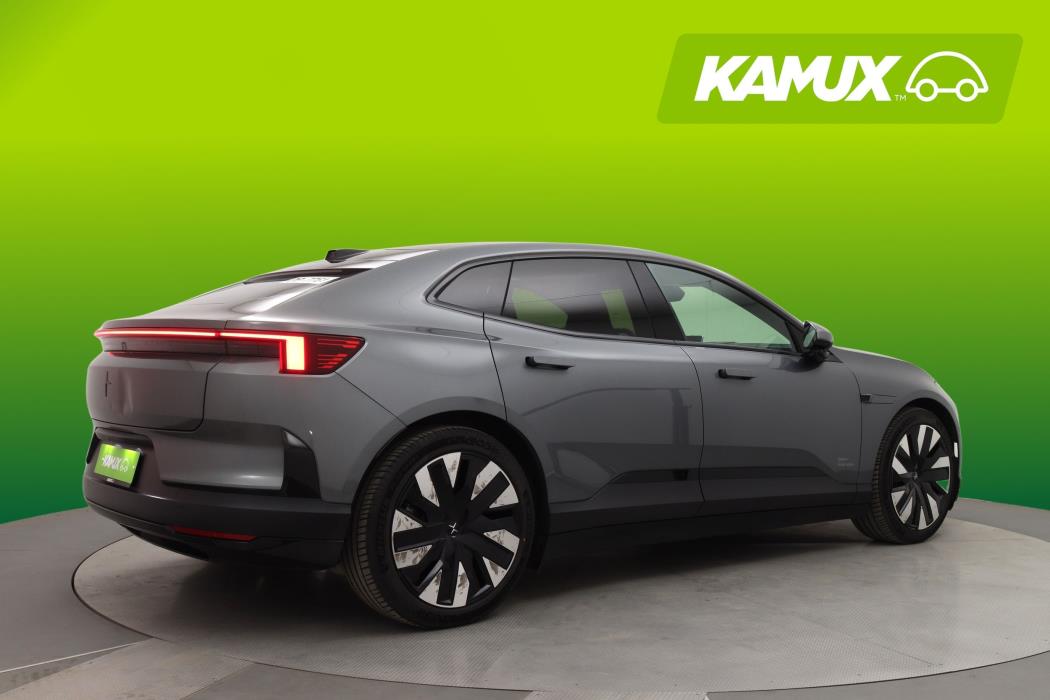 Polestar 4 2025