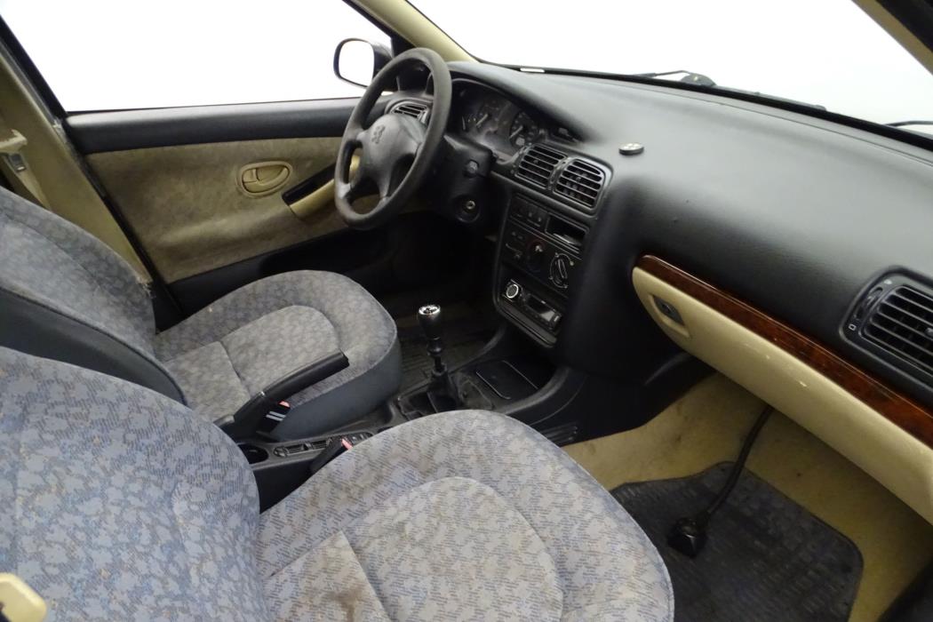 Peugeot 406 1996