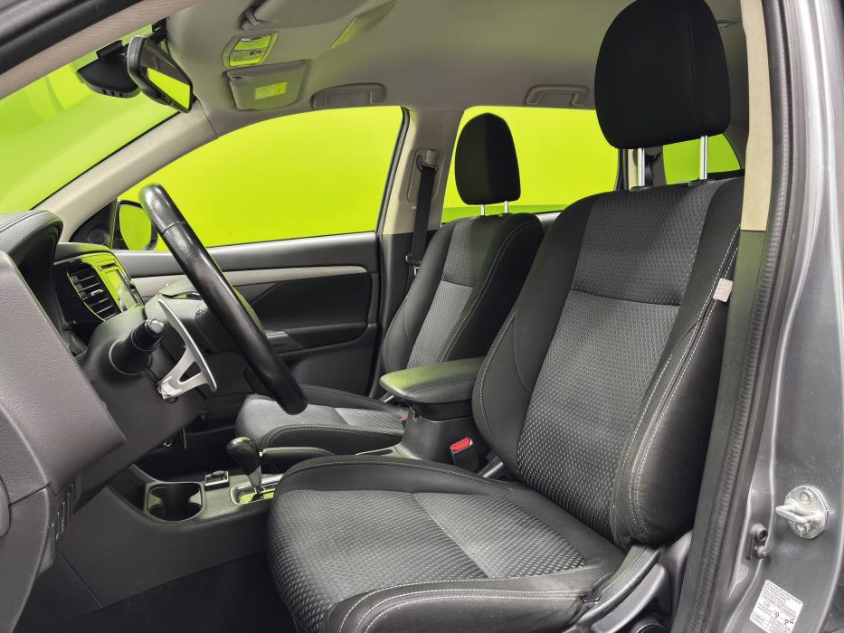 Mitsubishi Outlander 2016