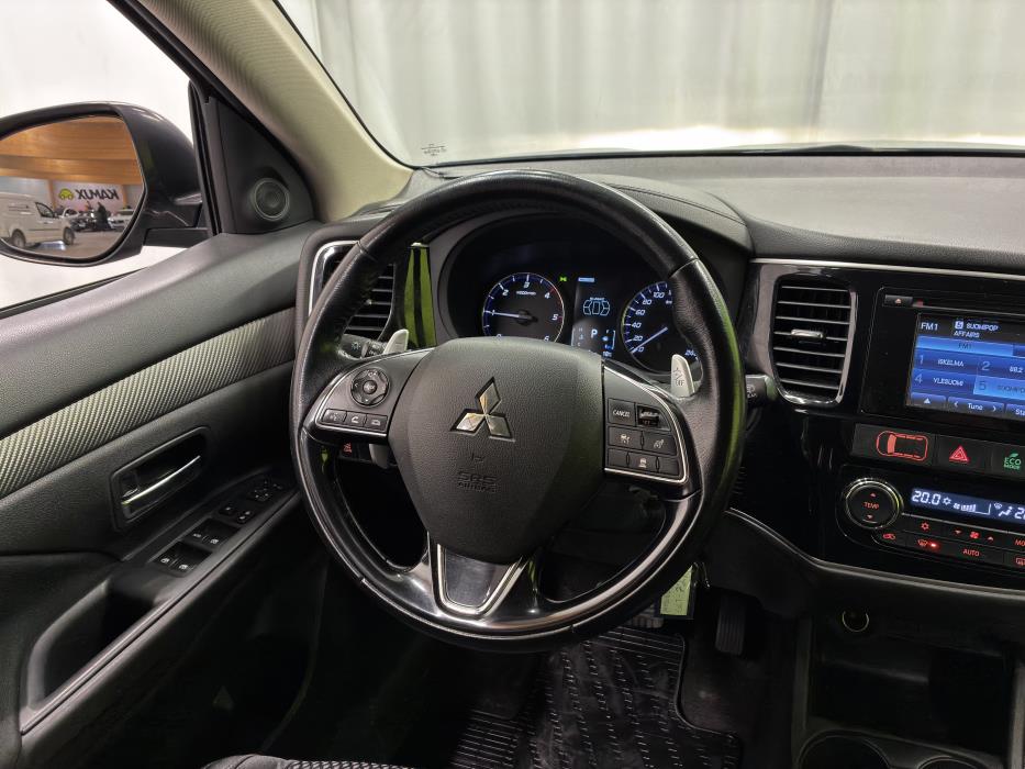 Mitsubishi Outlander 2016
