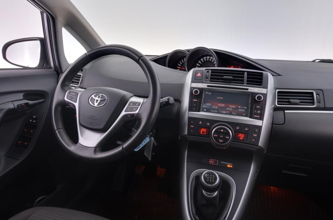 Toyota Verso 2016