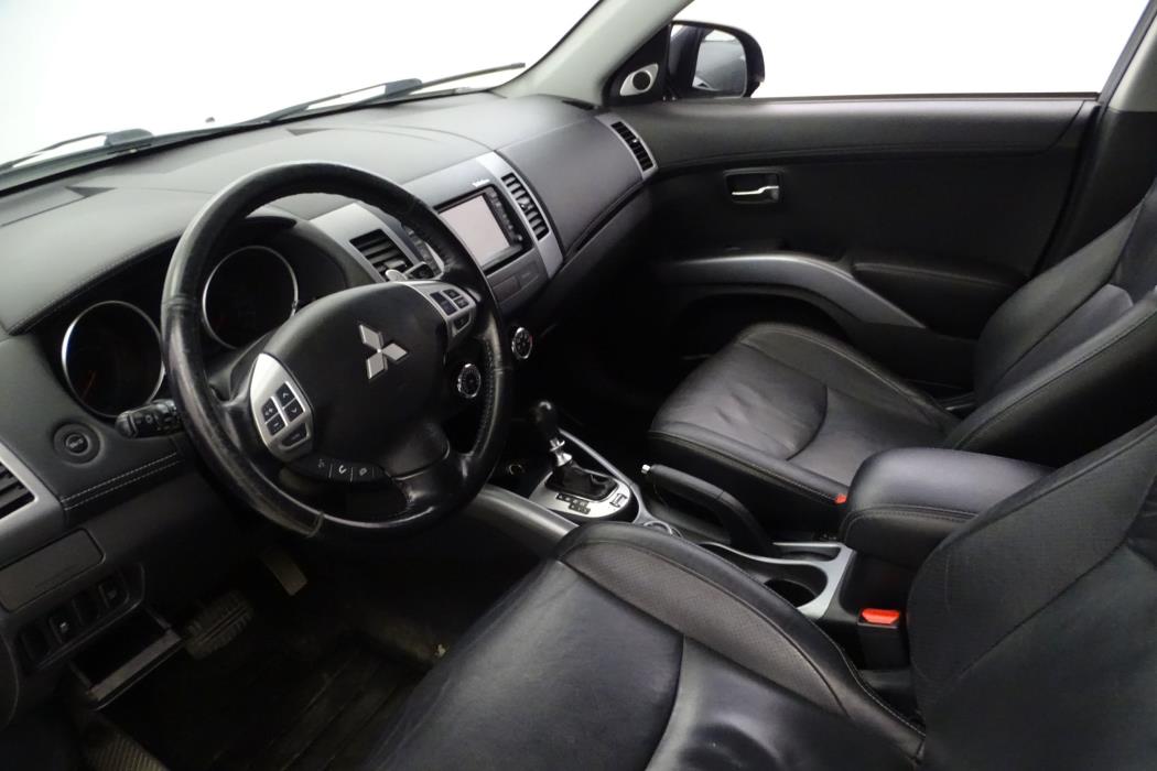 Mitsubishi Outlander 2010