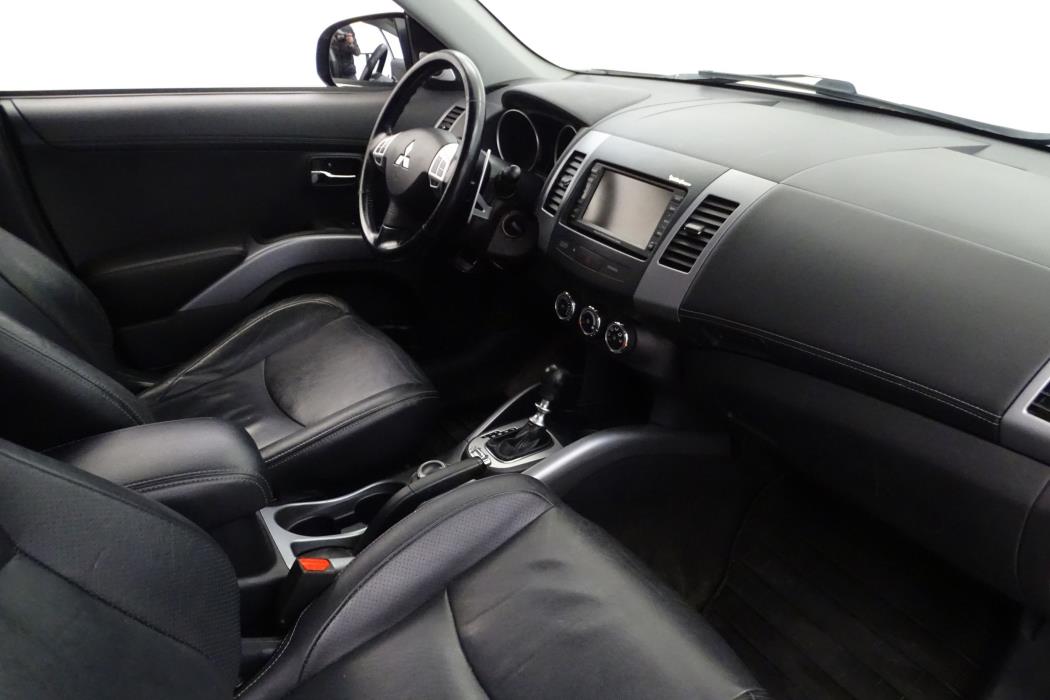 Mitsubishi Outlander 2010