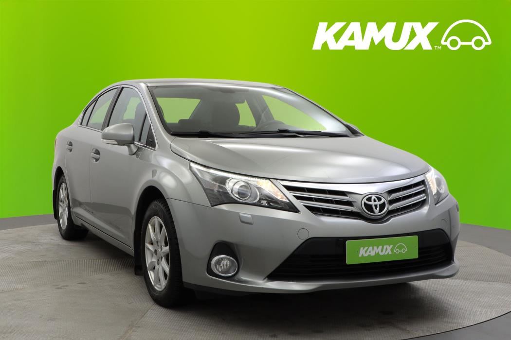 Toyota Avensis 2012