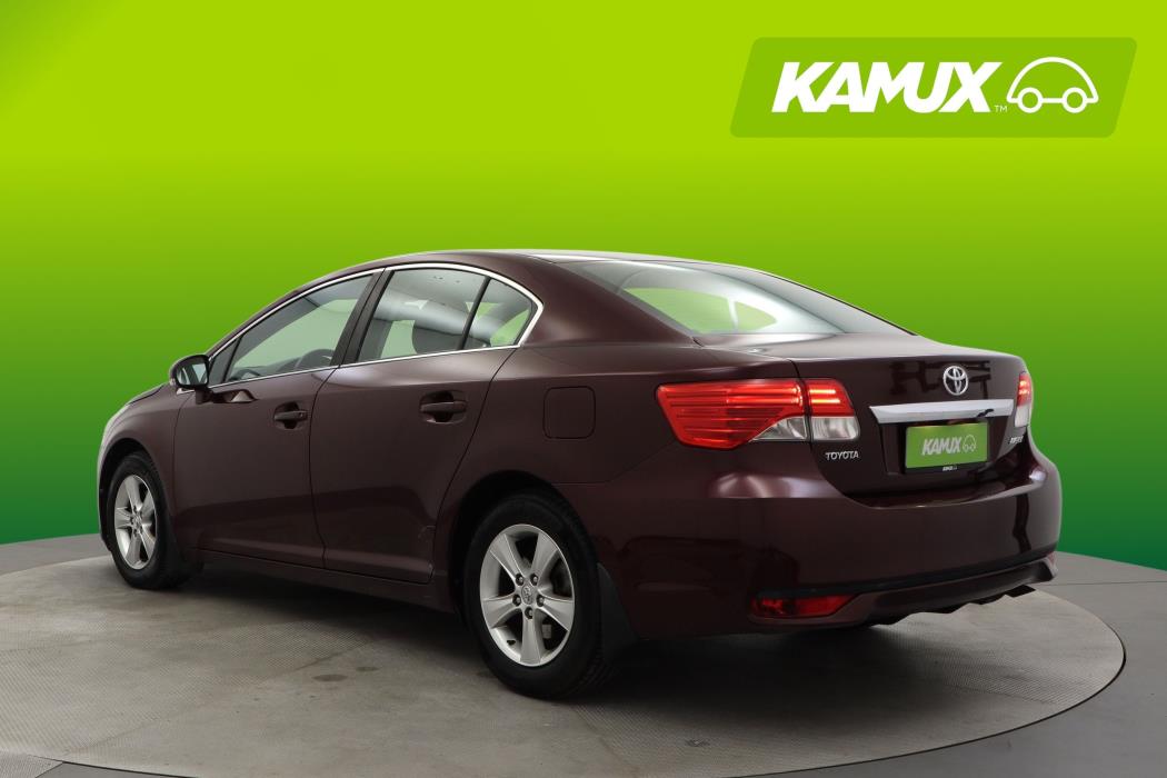 Toyota Avensis 2012