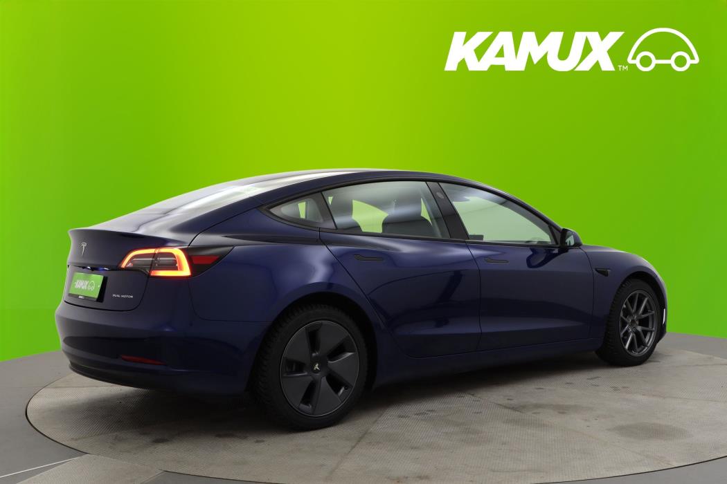 Tesla Model 3 2022