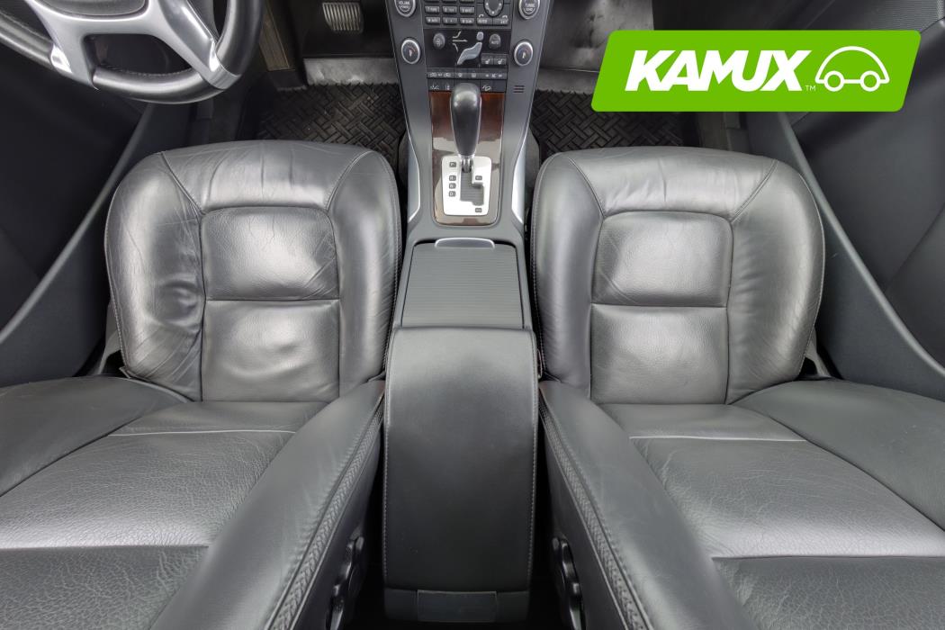 Volvo XC70 2011