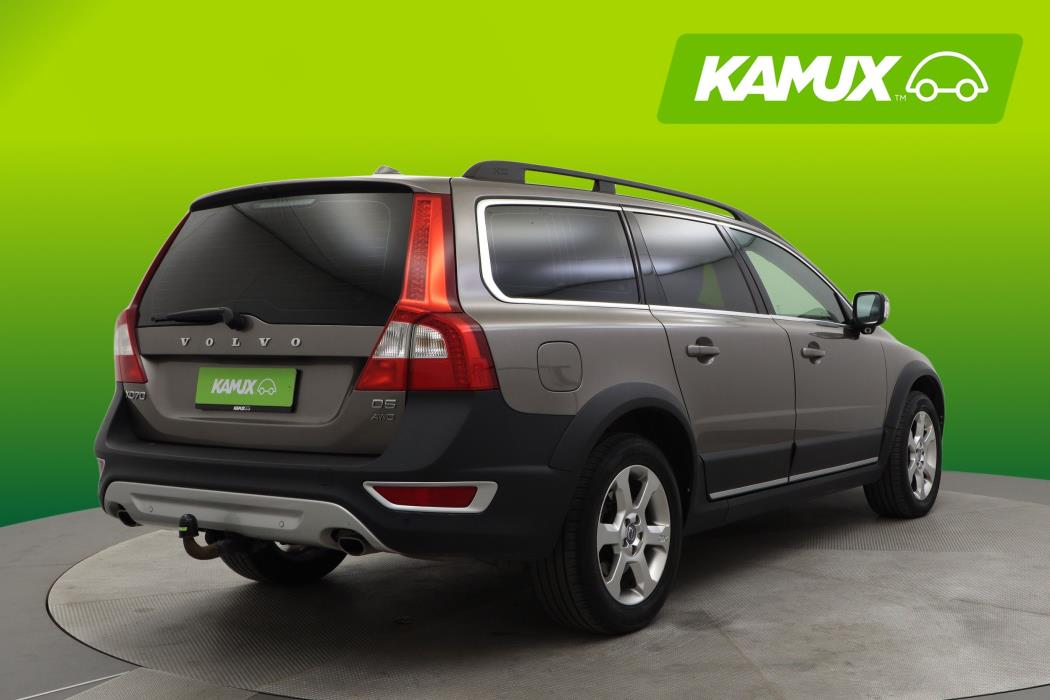 Volvo XC70 2011