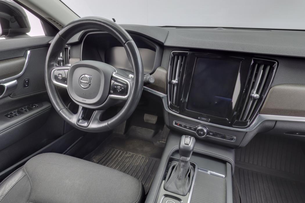 Volvo V90 Cross Country 2017