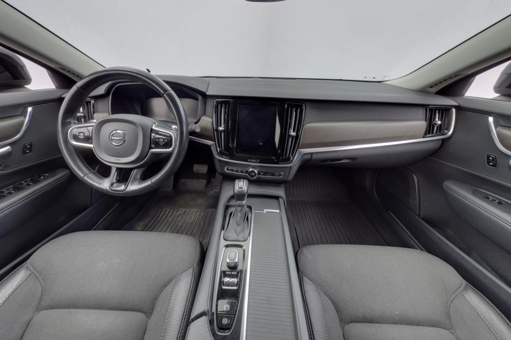 Volvo V90 Cross Country 2017
