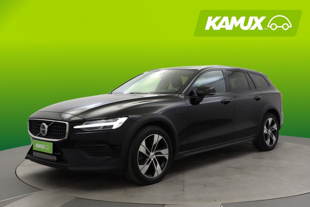 Volvo V60 Cross Country 2023