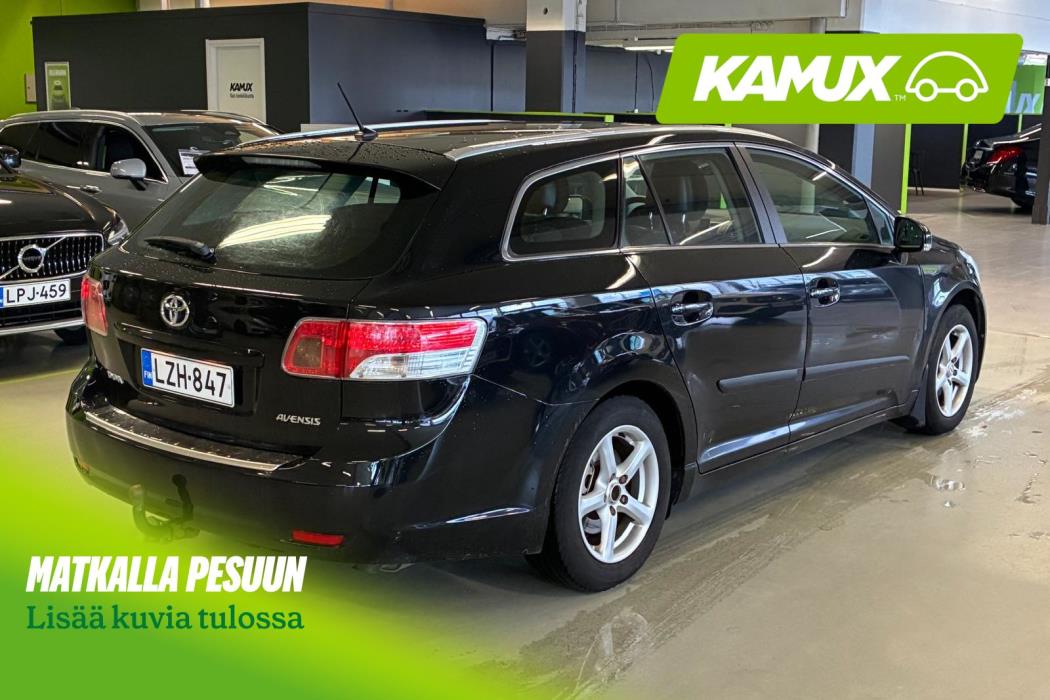 Toyota Avensis 2011